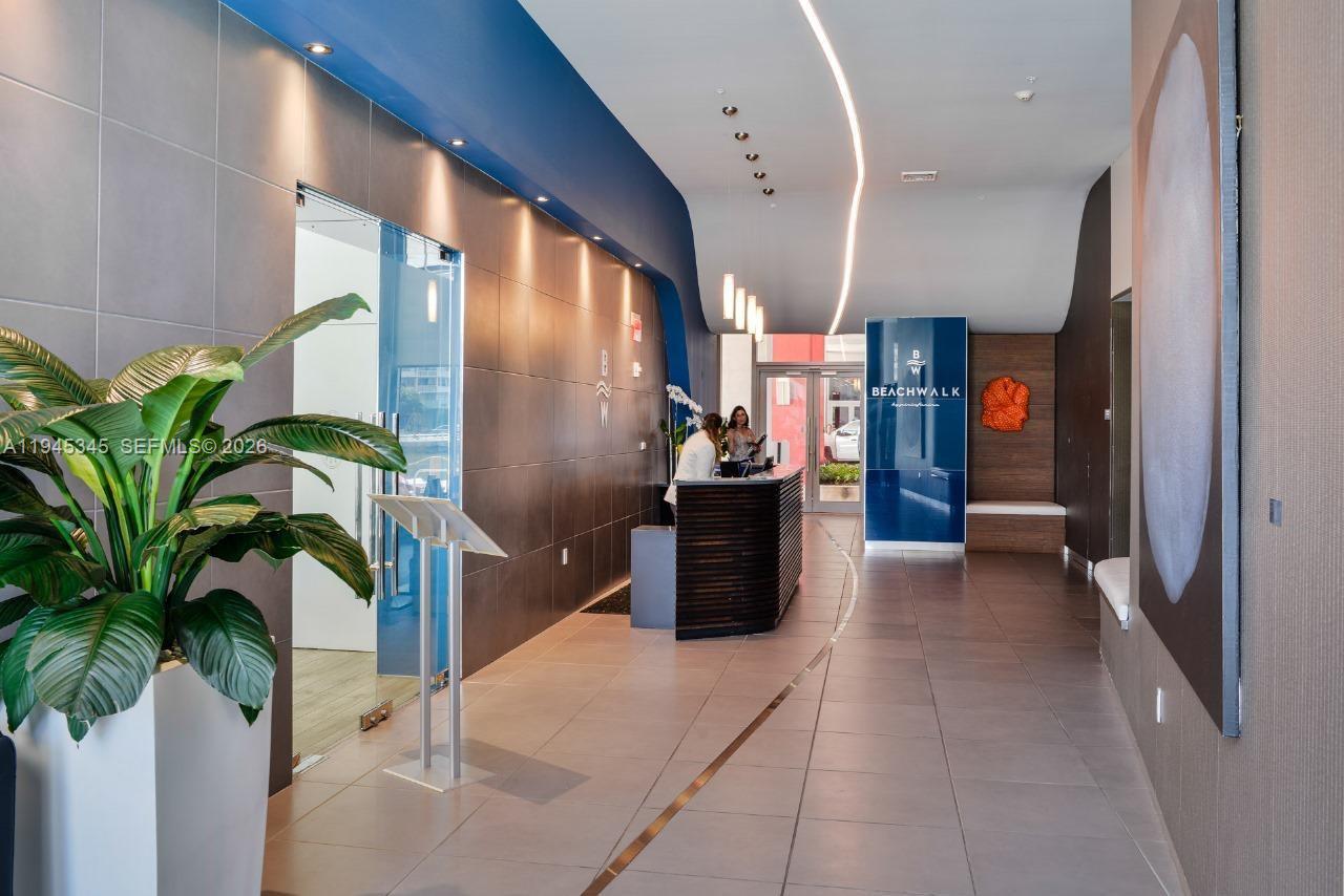 image Beachwalk Condominium4