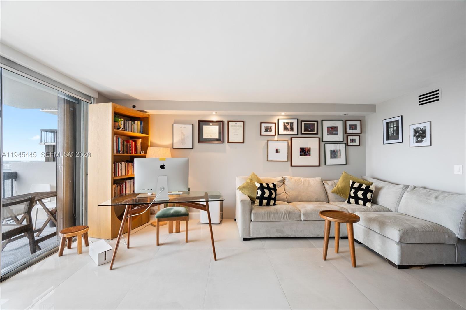 2333 Brickell Ave #1909 Miami, FL 33129