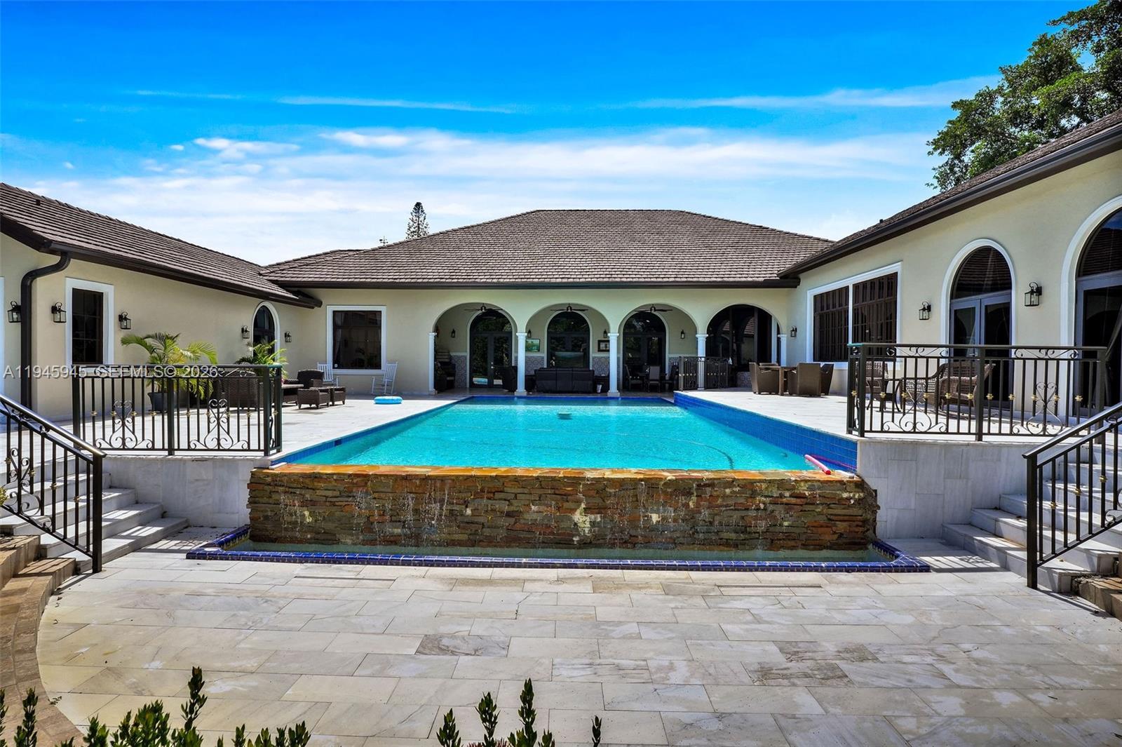 9815 SW 114th St Miami, FL 33176