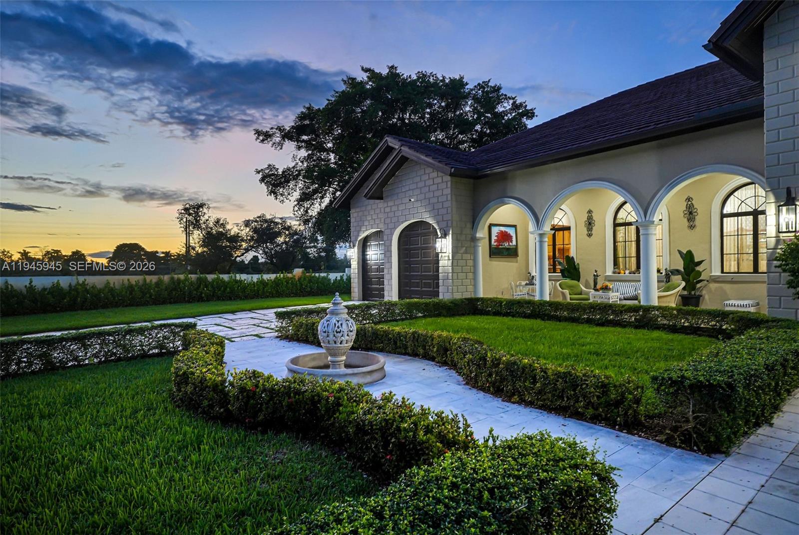 9815 SW 114th St Miami, FL 33176