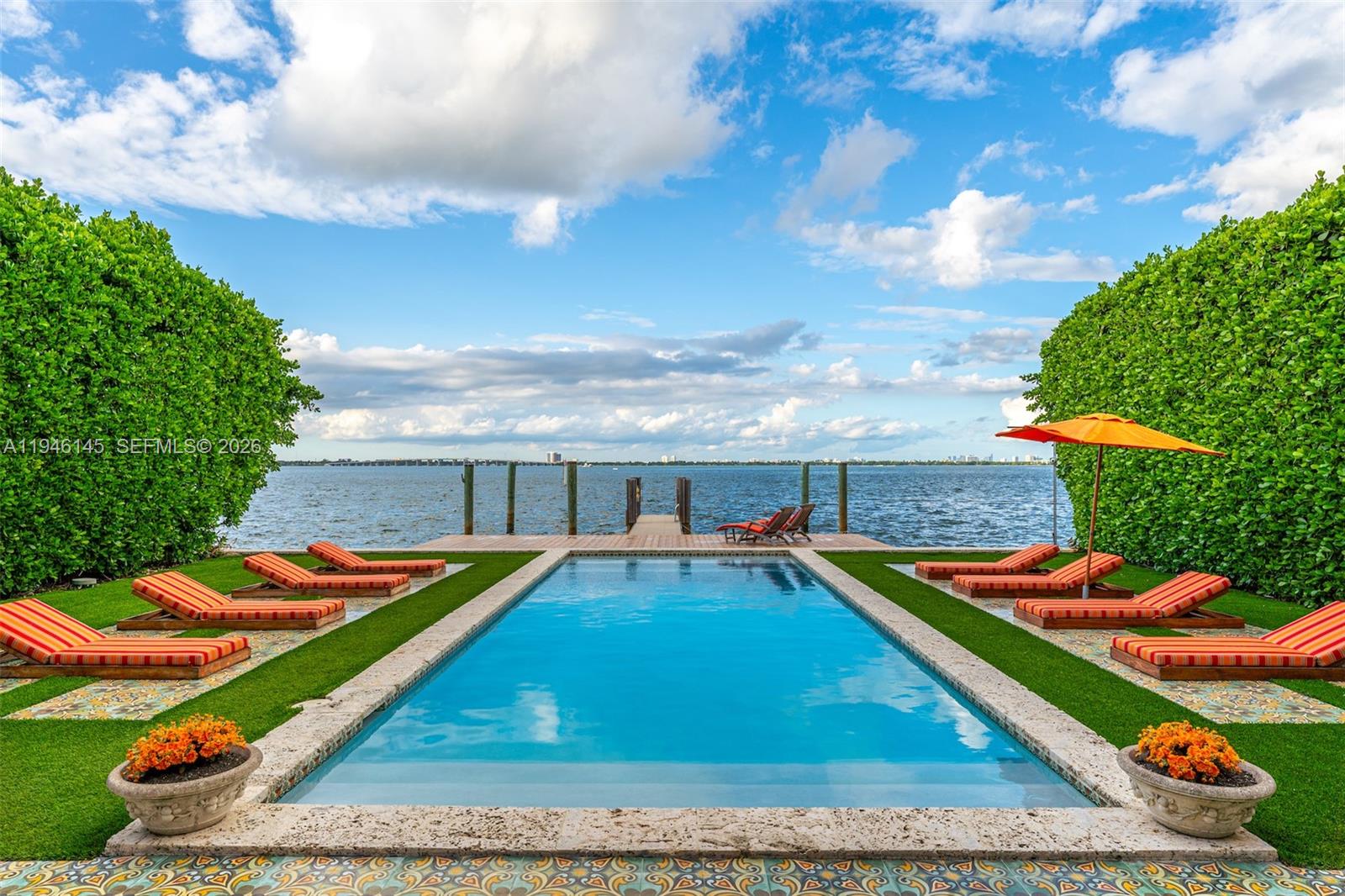 1277 N Venetian Way Miami, FL 33139