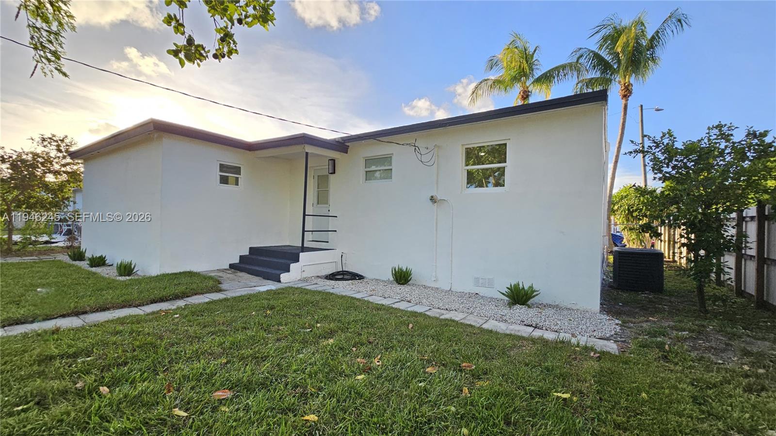 170 NE 171st St North Miami Beach, FL 33162