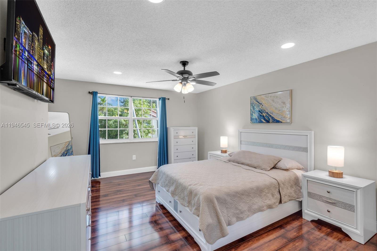 2003 NW 181st Ave Pembroke Pines, FL 33029