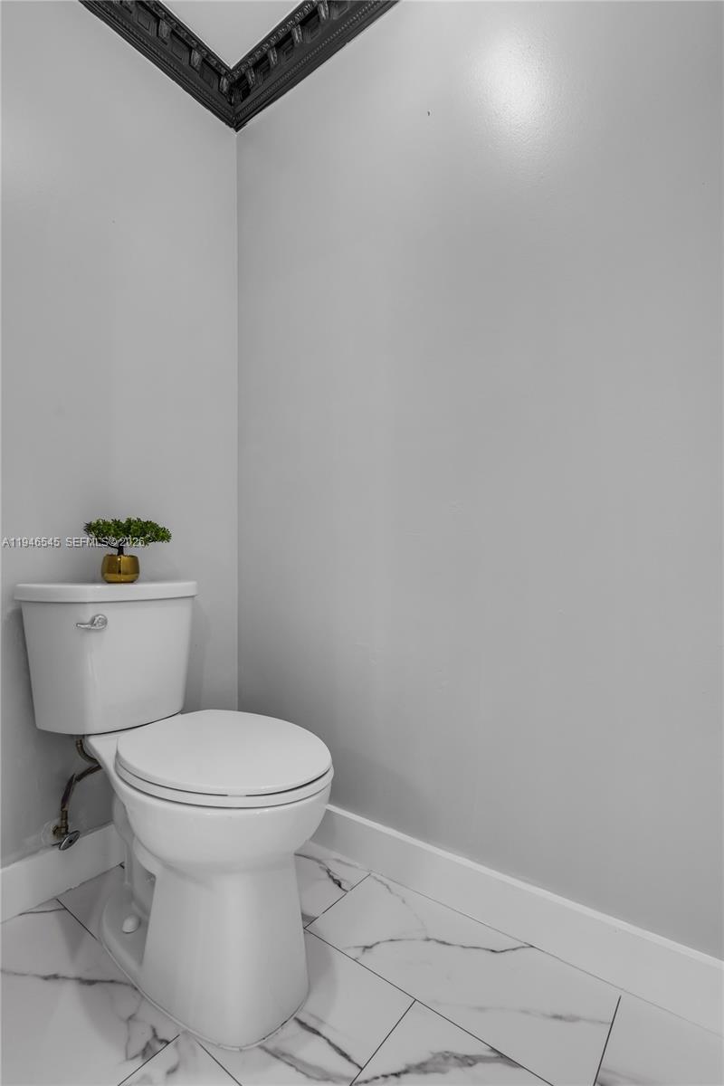 2003 NW 181st Ave Pembroke Pines, FL 33029