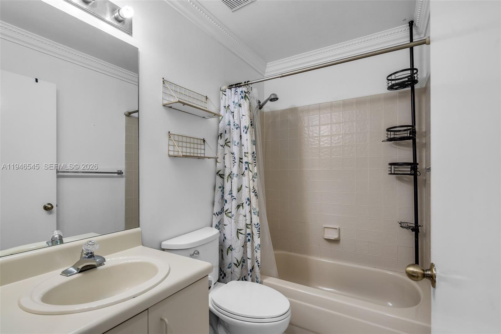 2003 NW 181st Ave Pembroke Pines, FL 33029