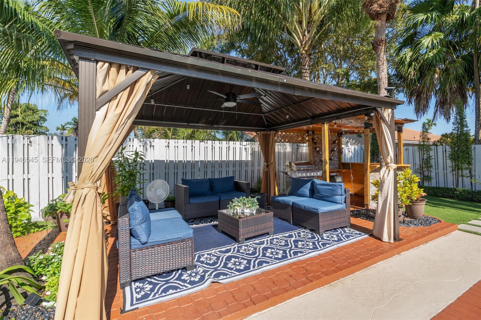 2003 NW 181st Ave Pembroke Pines, FL 33029