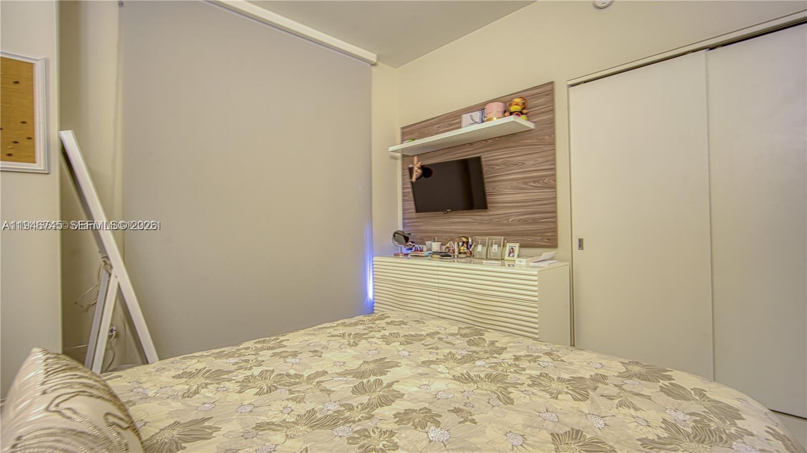 16385 Biscayne Blvd #1415 North Miami Beach, FL 33160