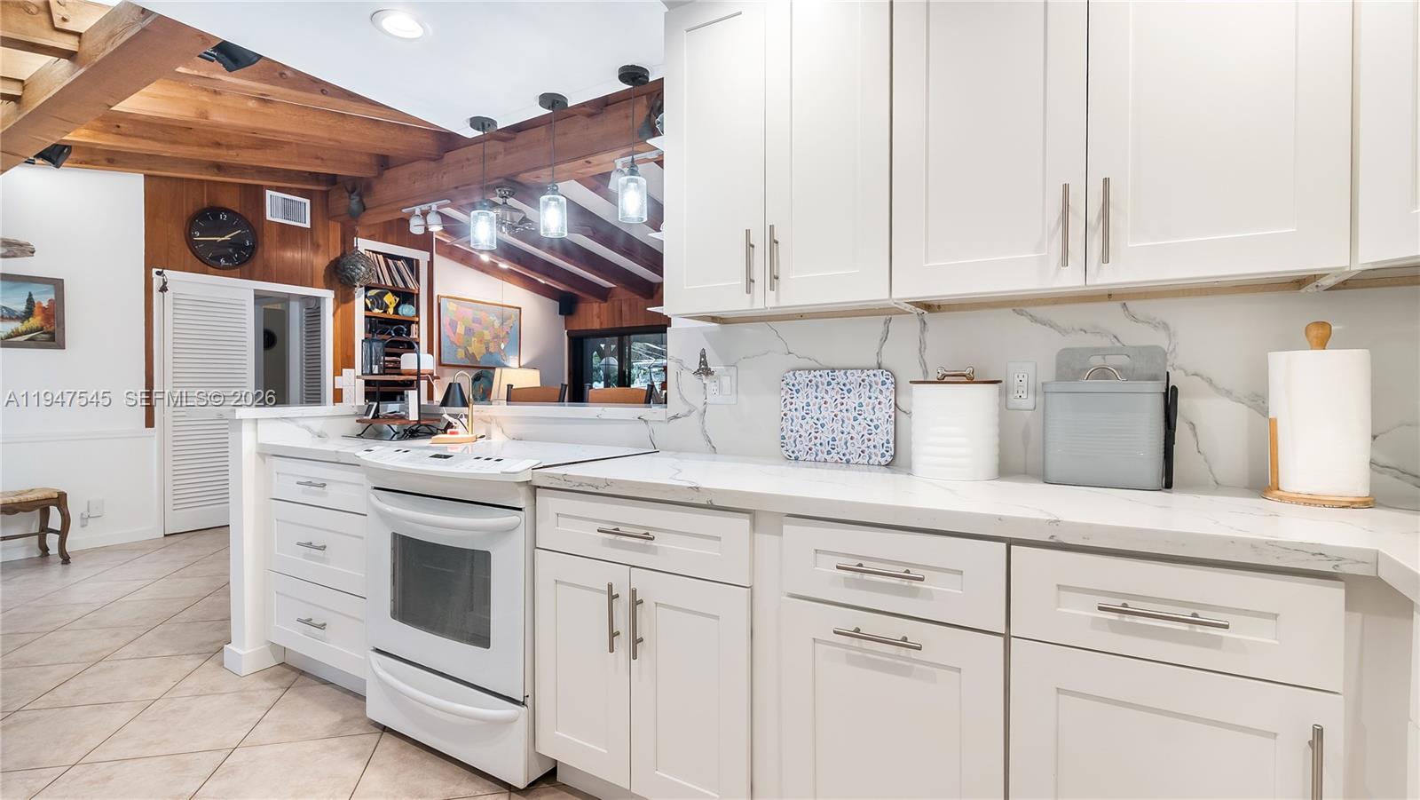 2455 Flamingo Ln Fort Lauderdale, FL 33312