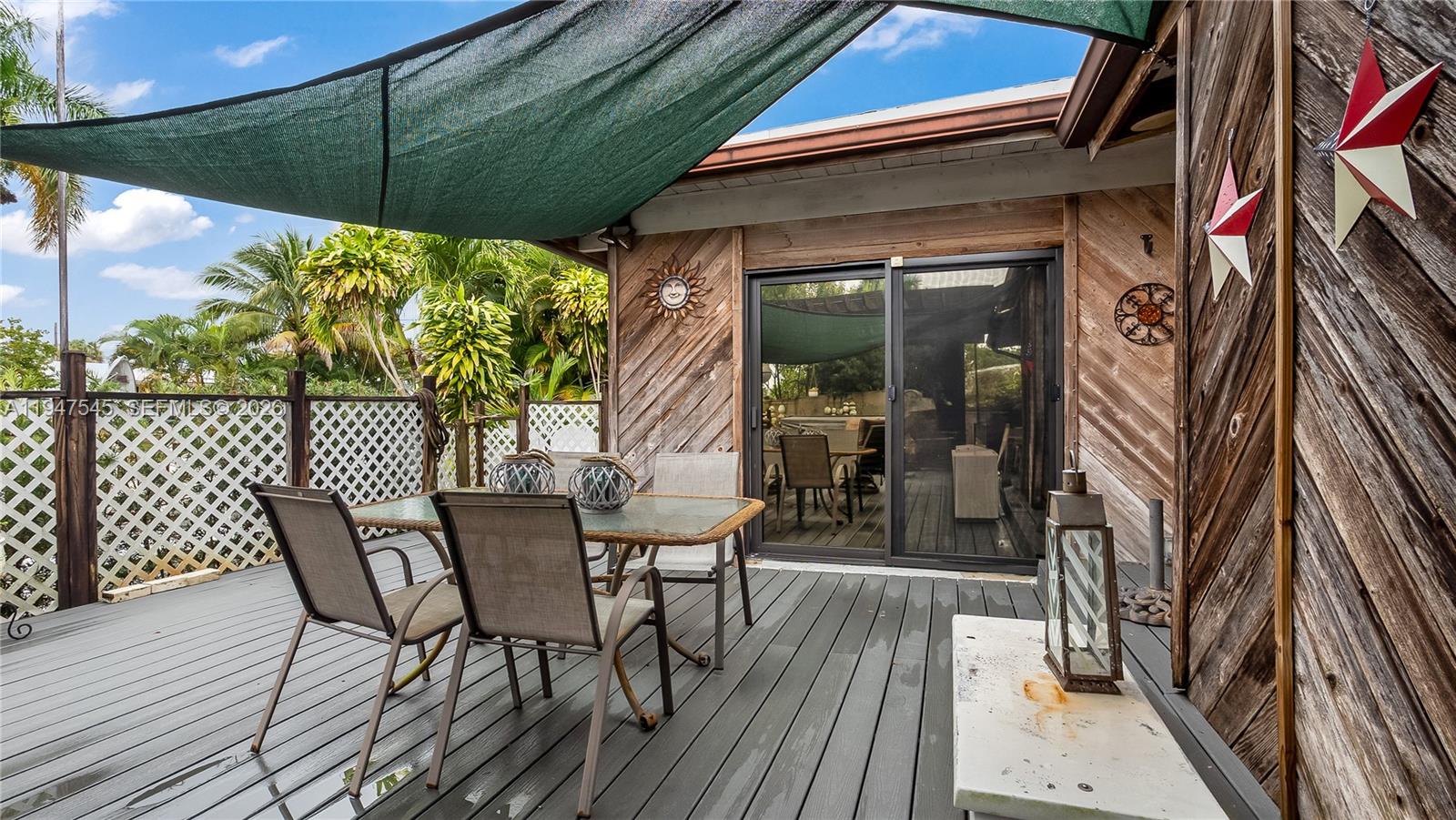 2455 Flamingo Ln Fort Lauderdale, FL 33312