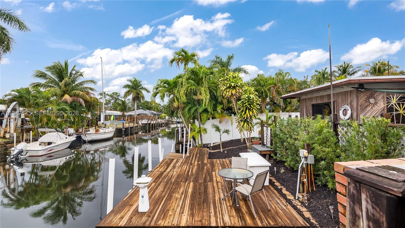 2455 Flamingo Ln Fort Lauderdale, FL 33312