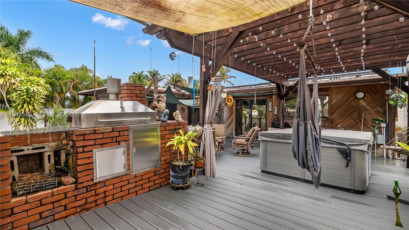 2455 Flamingo Ln Fort Lauderdale, FL 33312