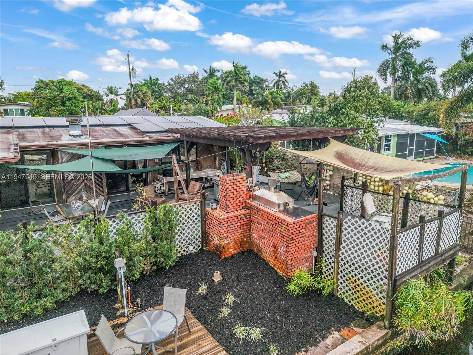 2455 Flamingo Ln Fort Lauderdale, FL 33312