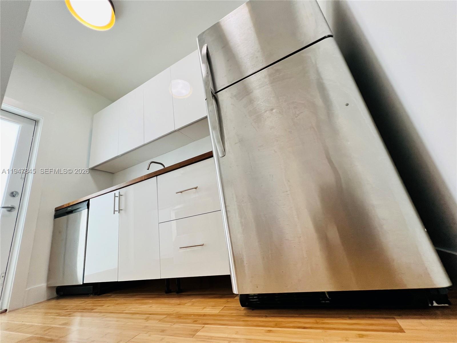 960 Bay Dr #902 Miami Beach, FL 33141