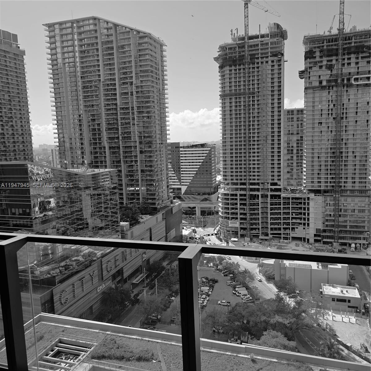 68 SE 6th St #2110 Miami, FL 33131