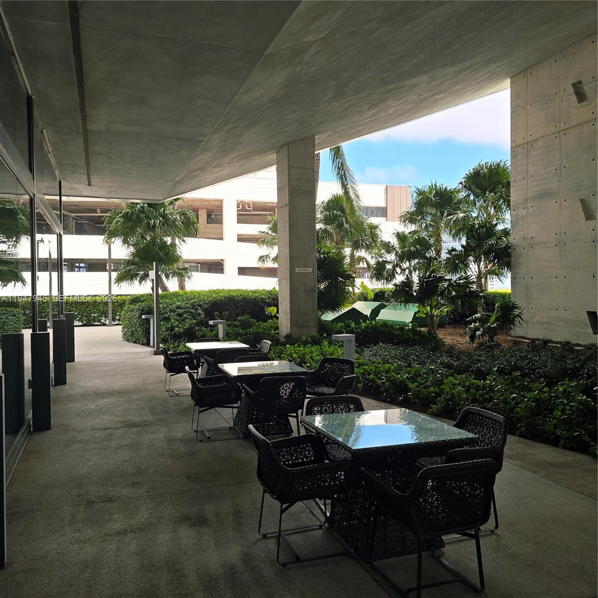 68 SE 6th St #2110 Miami, FL 33131