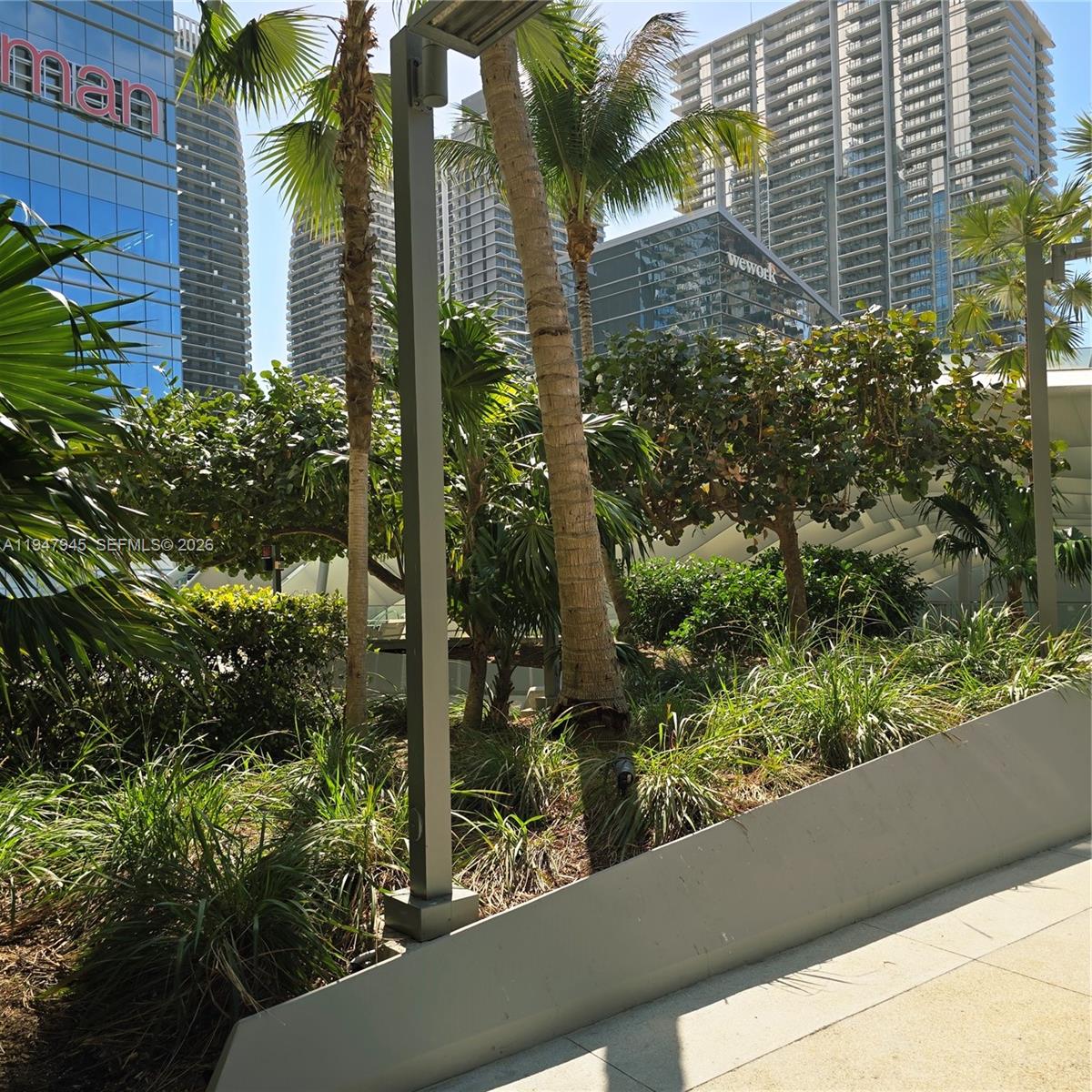 68 SE 6th St #2110 Miami, FL 33131