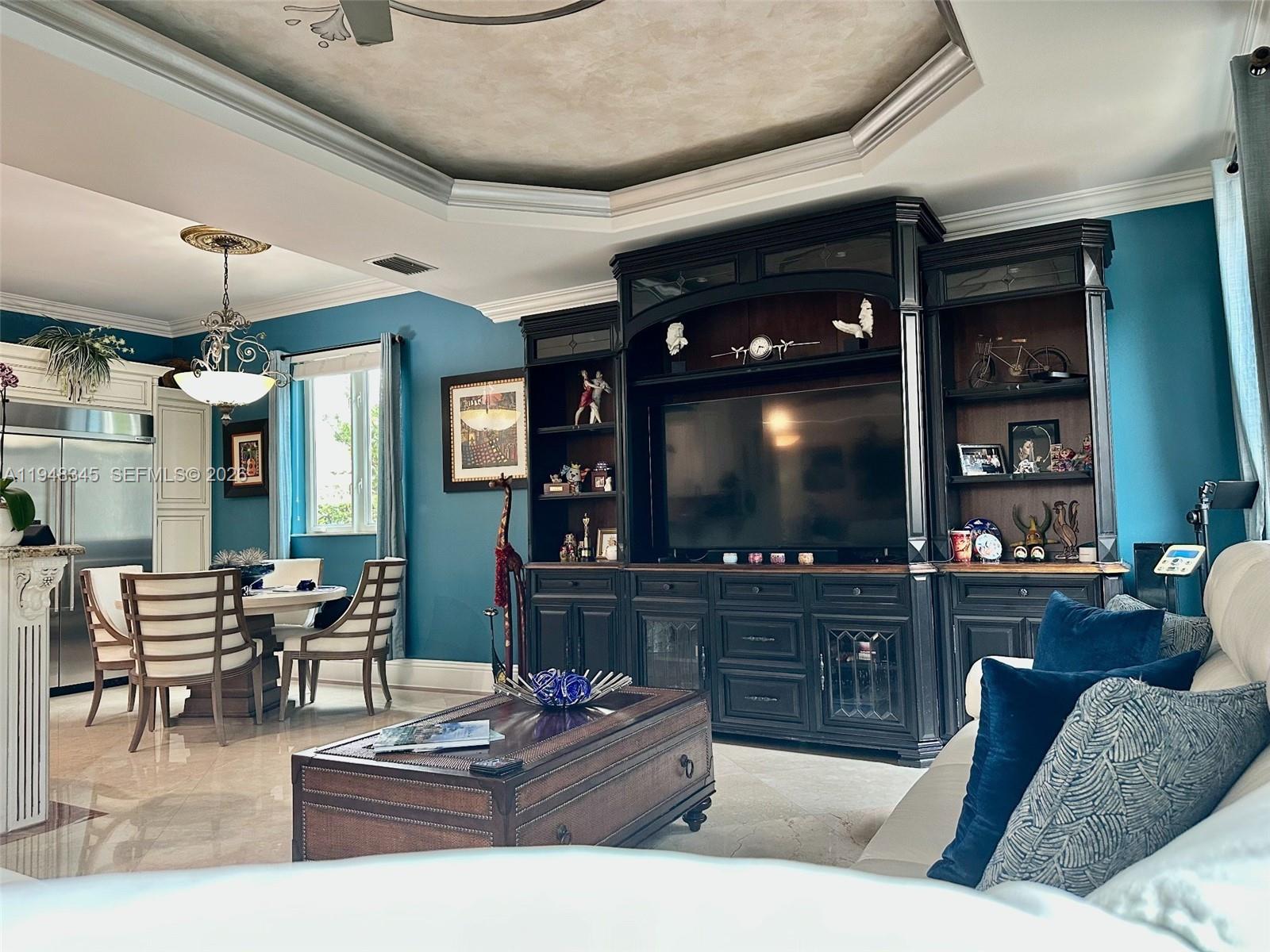 7851 NW 166th Ter Miami Lakes, FL 33016