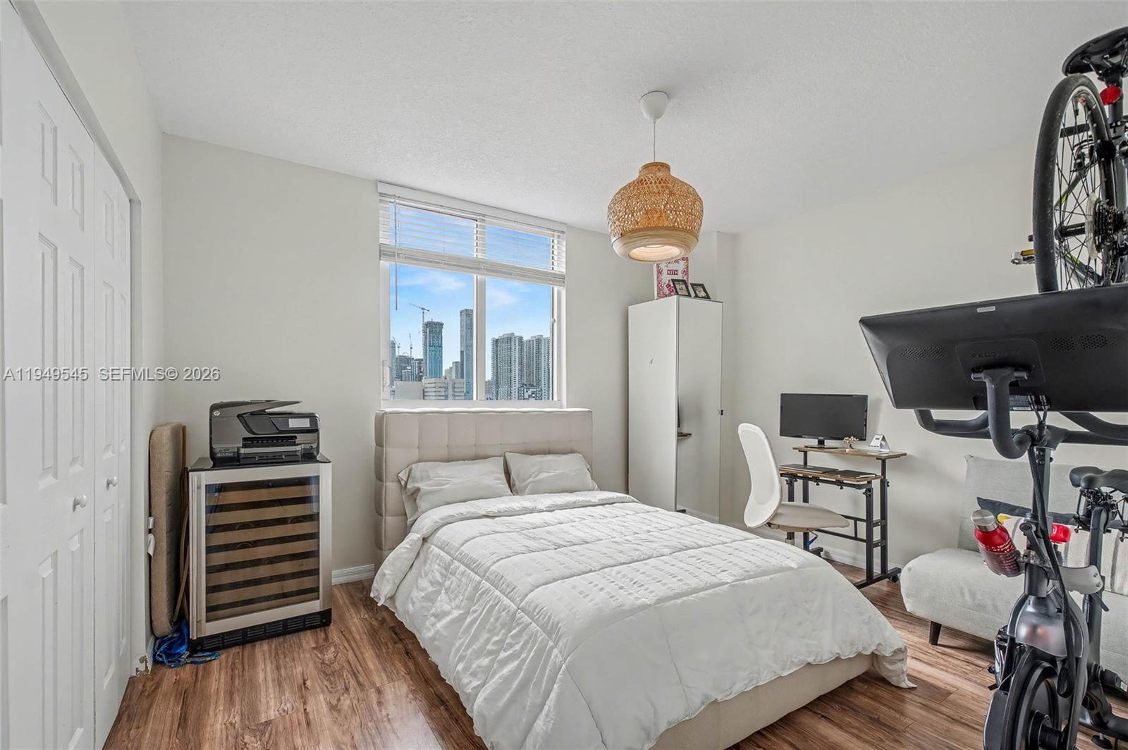 275 NE 18th St #703 Miami, FL 33132