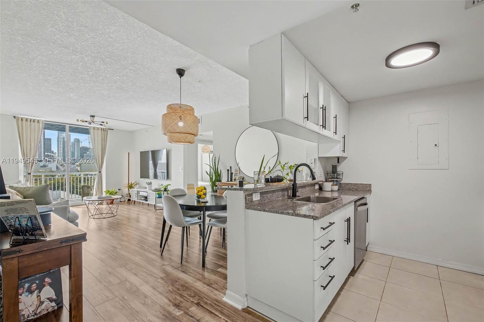 275 NE 18th St #703 Miami, FL 33132