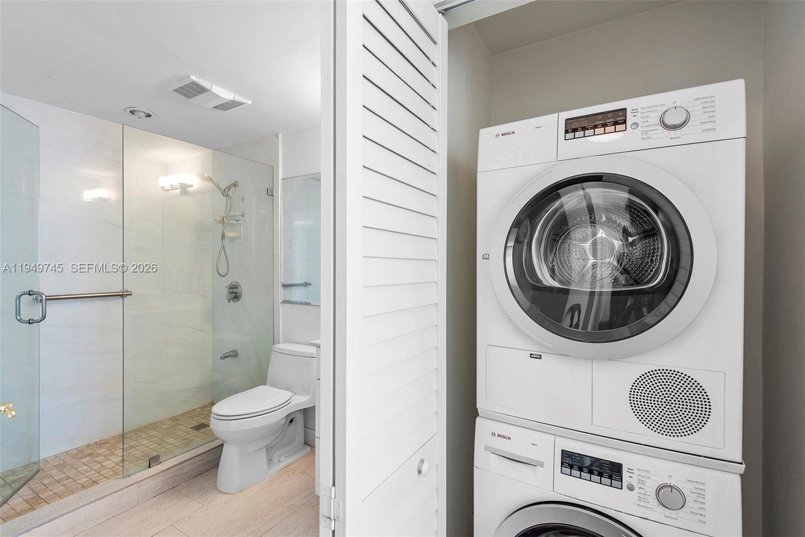 1408 Brickell Bay Dr #807 Miami, FL 33131