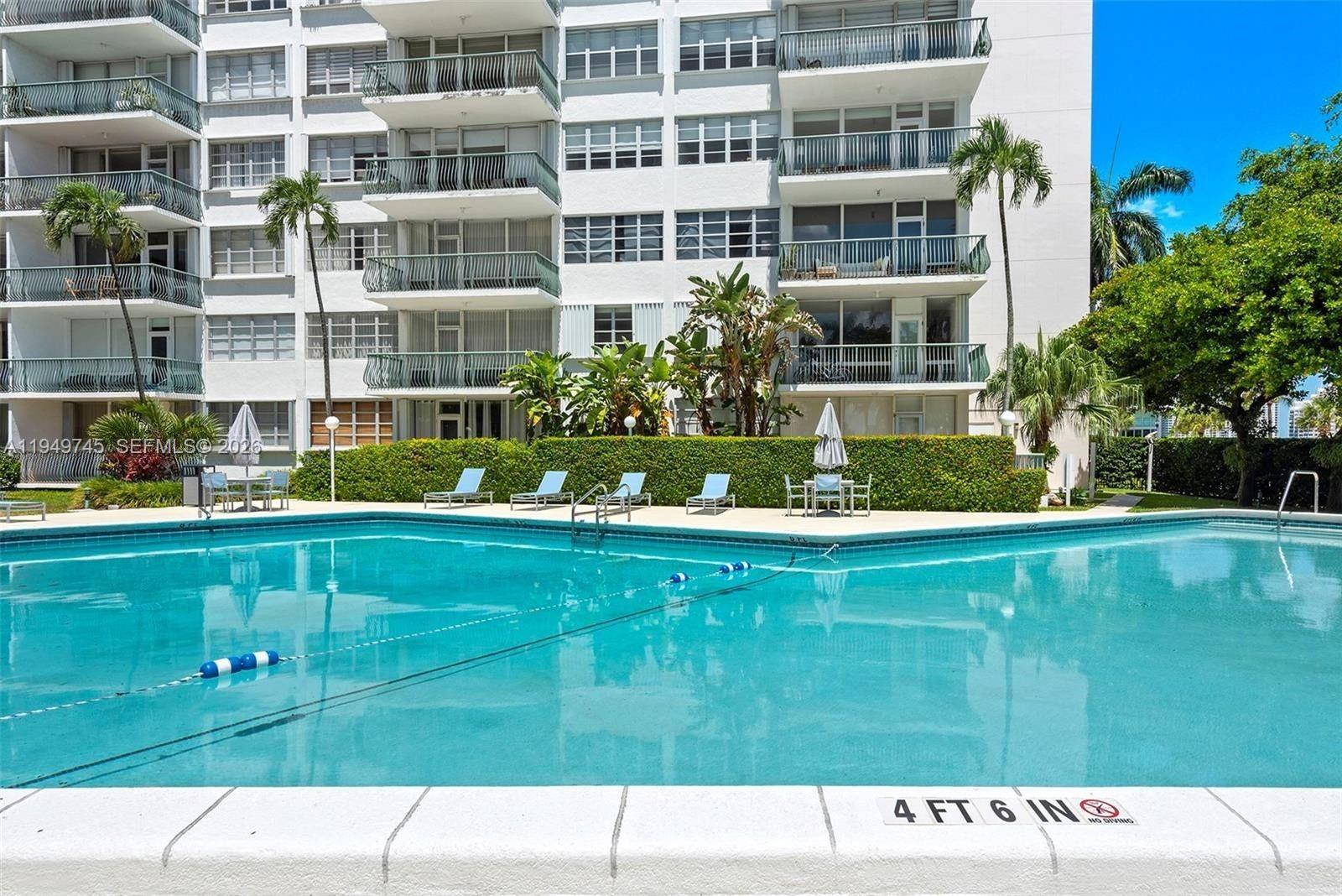 1408 Brickell Bay Dr #807 Miami, FL 33131