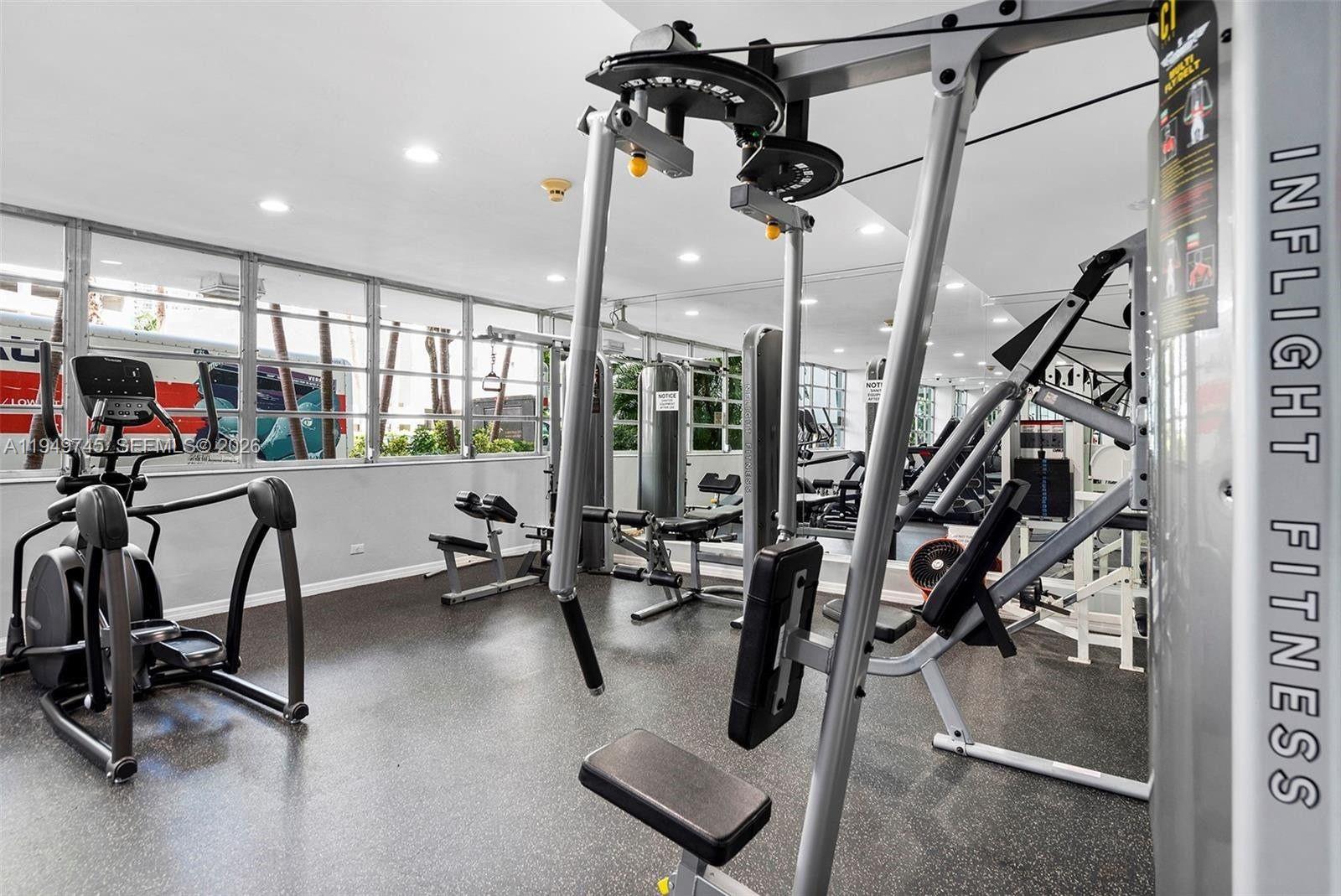 1408 Brickell Bay Dr #807 Miami, FL 33131