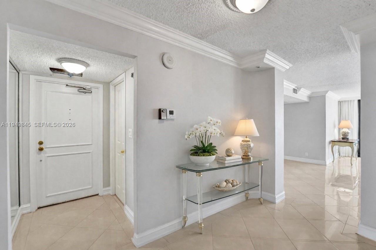 1901 N Ocean Blvd #TH-B Fort Lauderdale, FL 33305