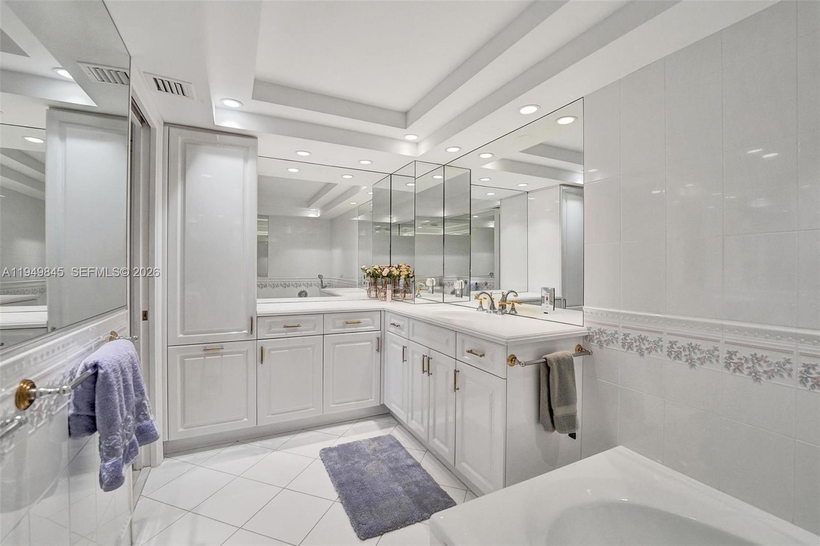 1901 N Ocean Blvd #TH-B Fort Lauderdale, FL 33305