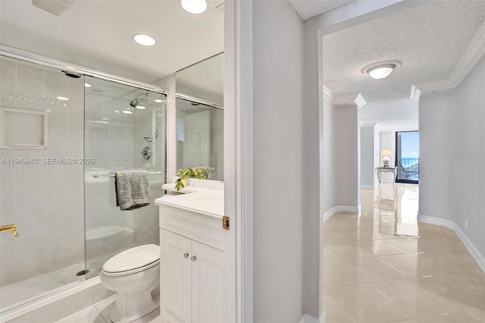 1901 N Ocean Blvd #TH-B Fort Lauderdale, FL 33305