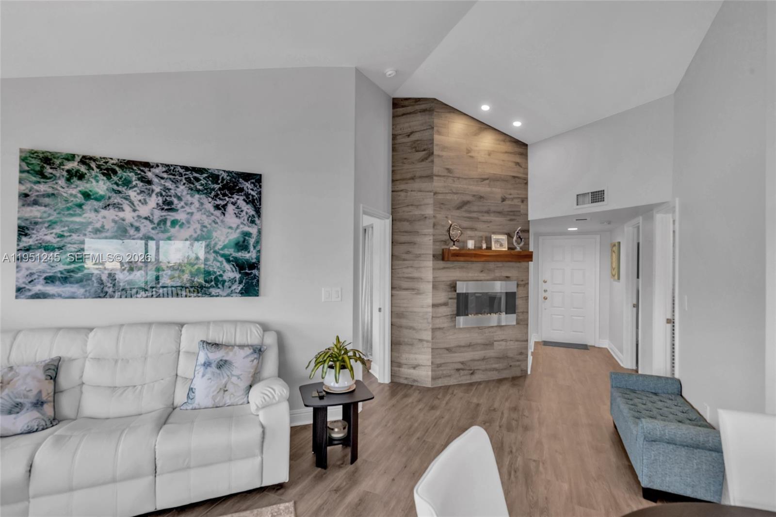 15539 N Miami Lakeway N #203-22 Miami Lakes, FL 33014