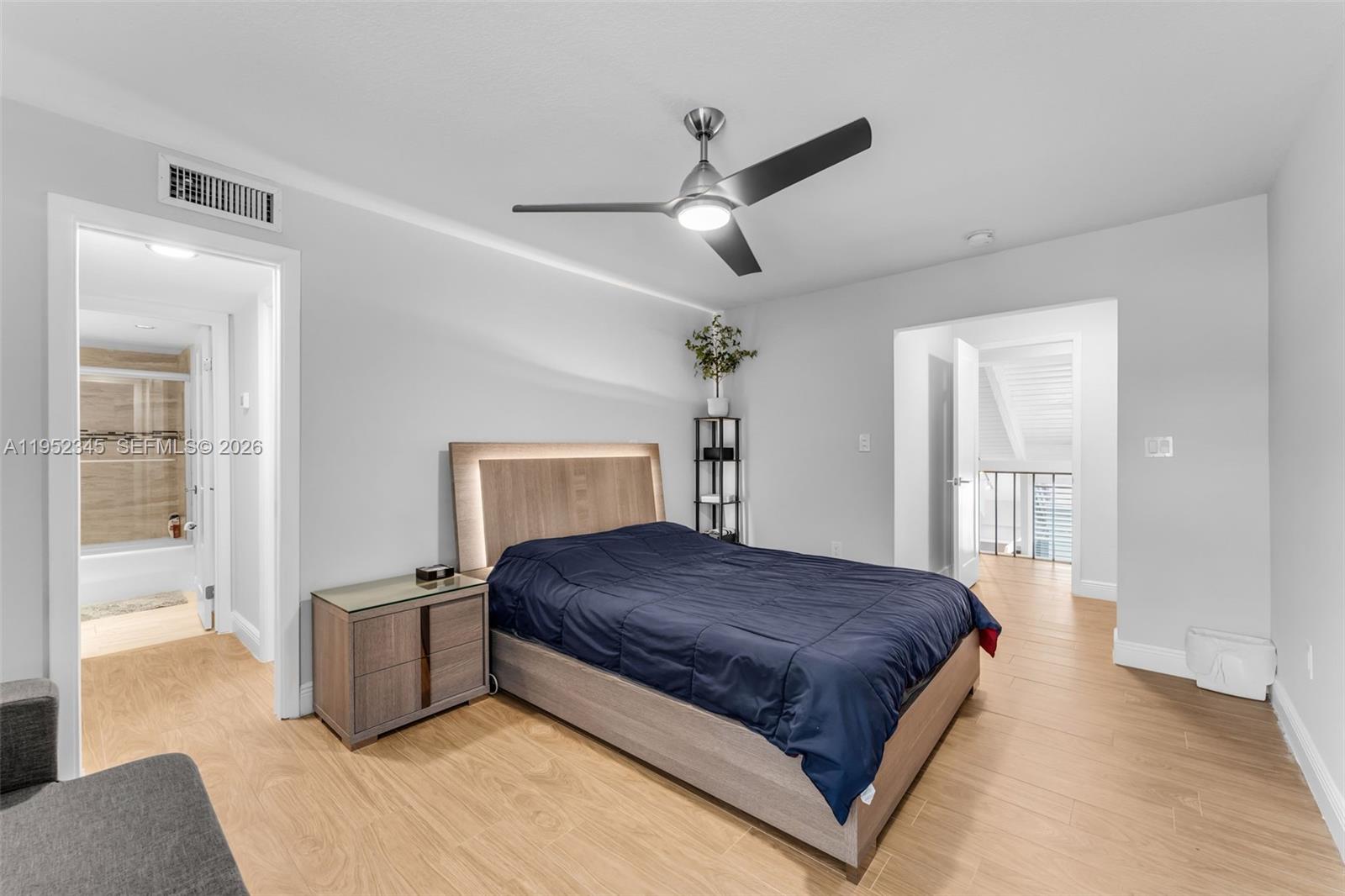 8725 SW 81st Ct Miami, FL 33143