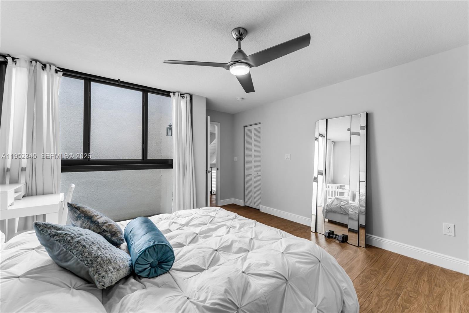 8725 SW 81st Ct Miami, FL 33143