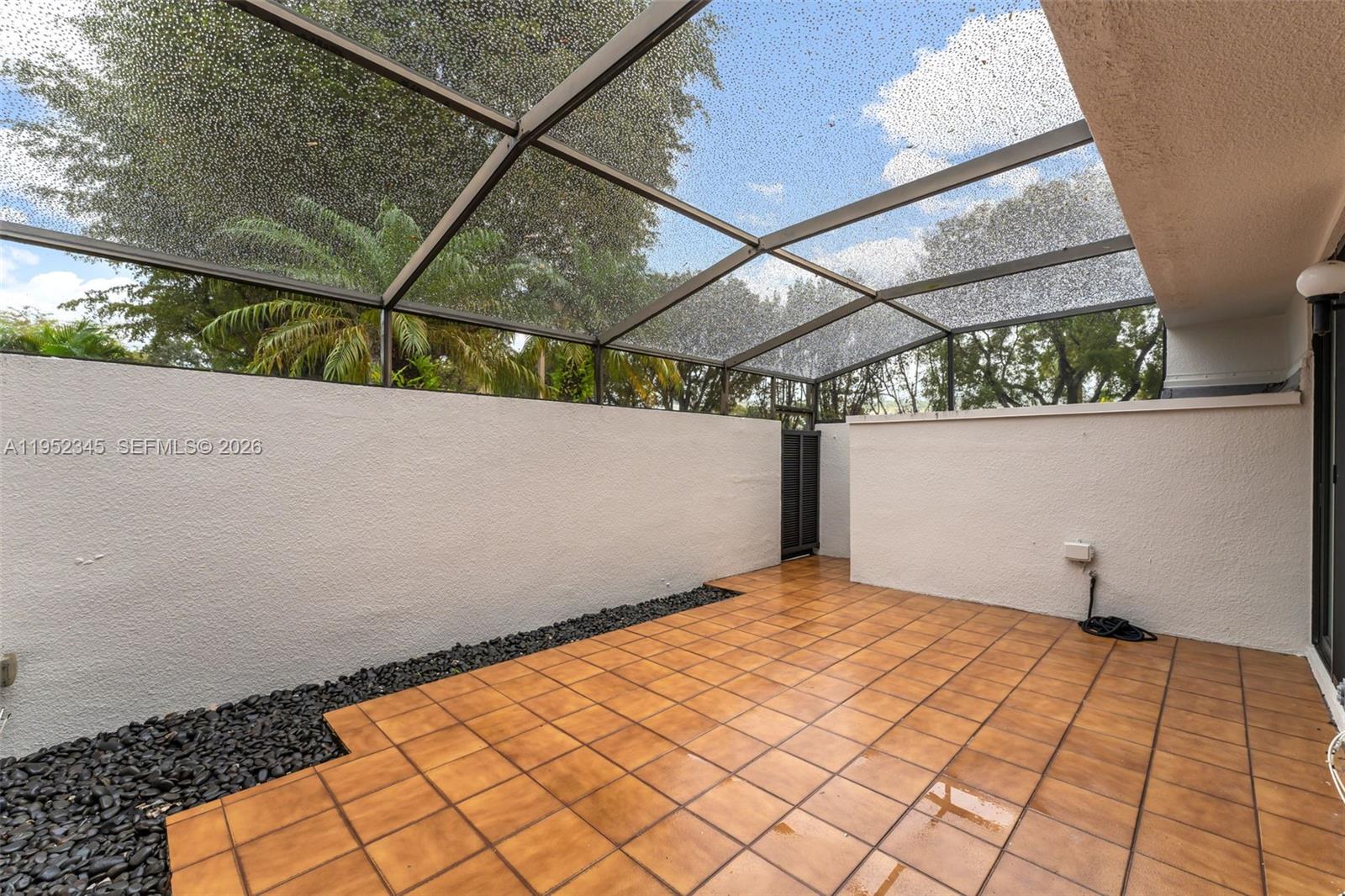 8725 SW 81st Ct Miami, FL 33143