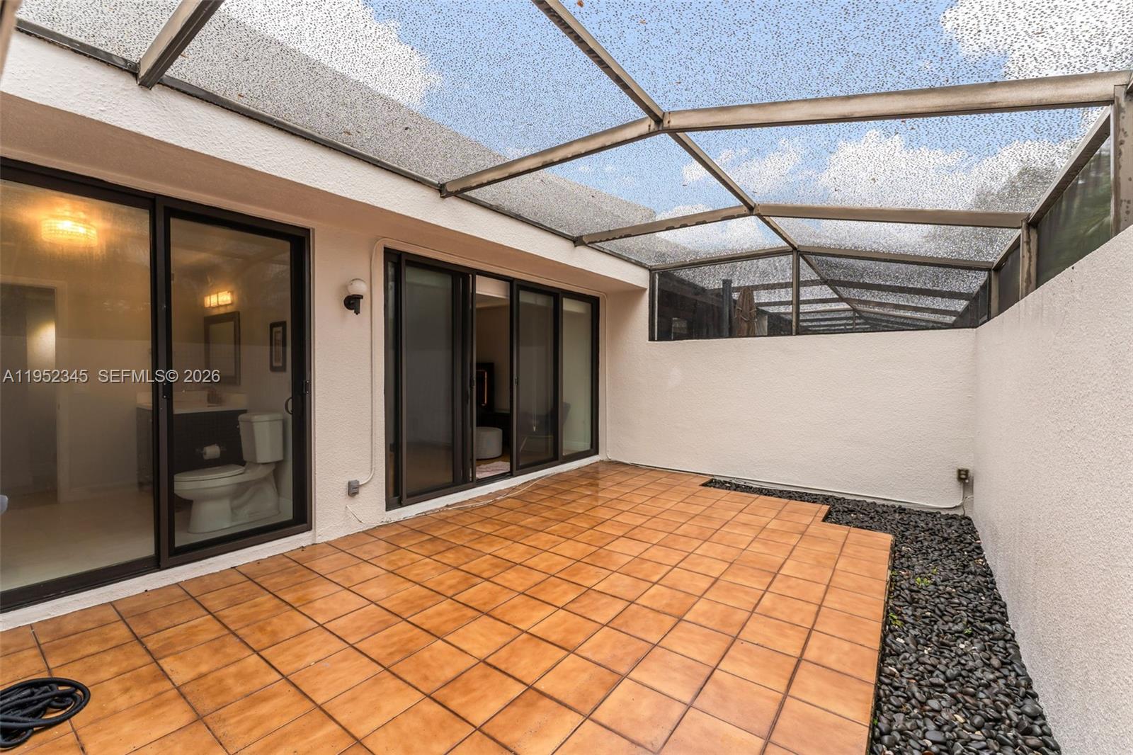 8725 SW 81st Ct Miami, FL 33143