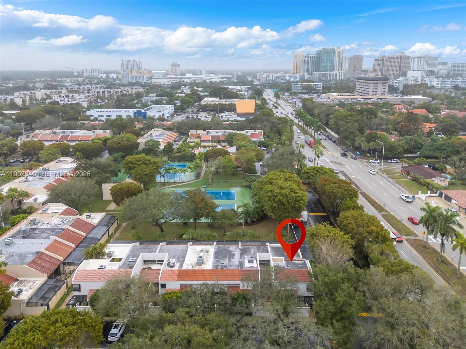 8725 SW 81st Ct Miami, FL 33143