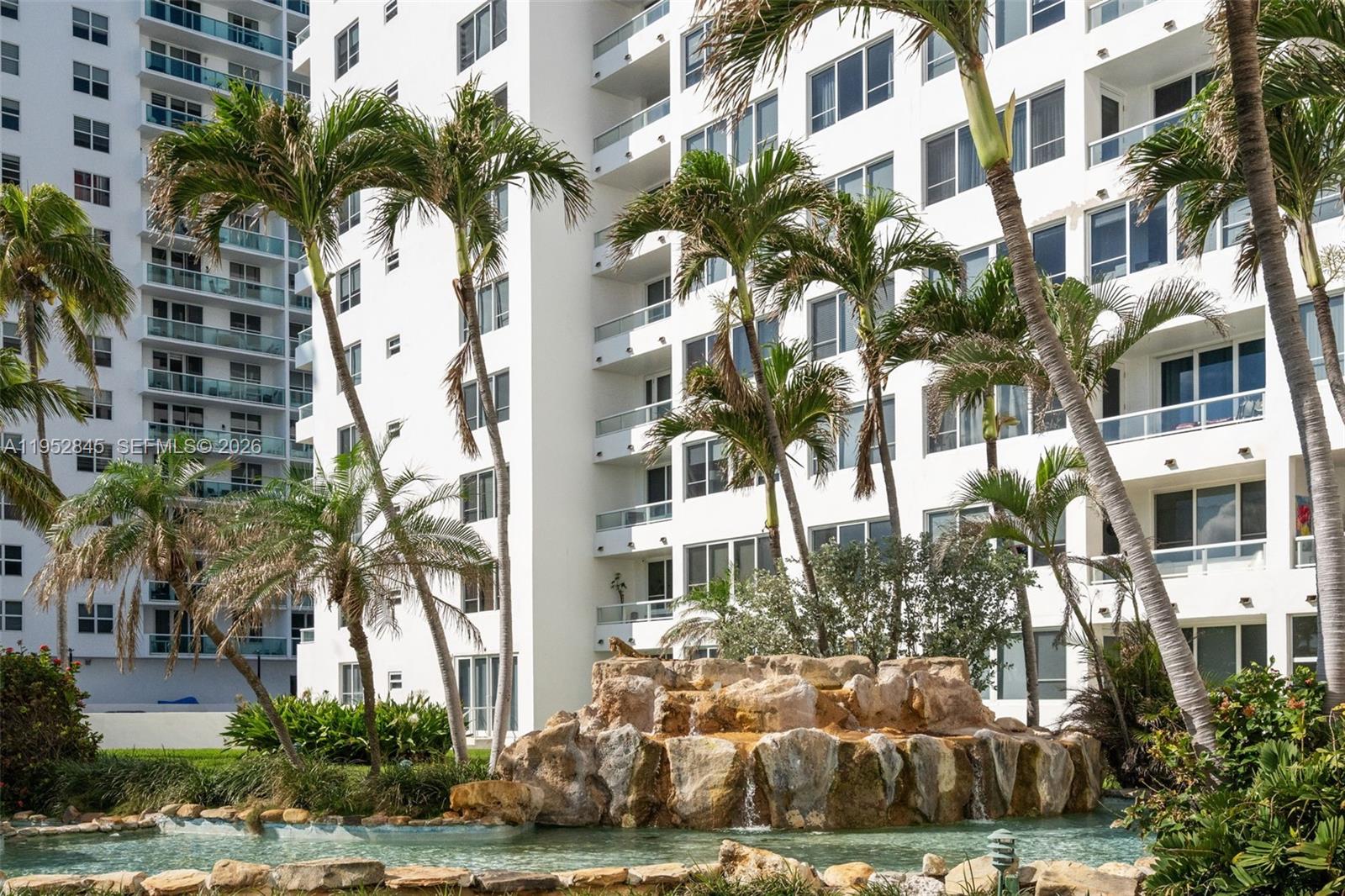 5005 Collins Ave #415 Miami Beach, FL 33140