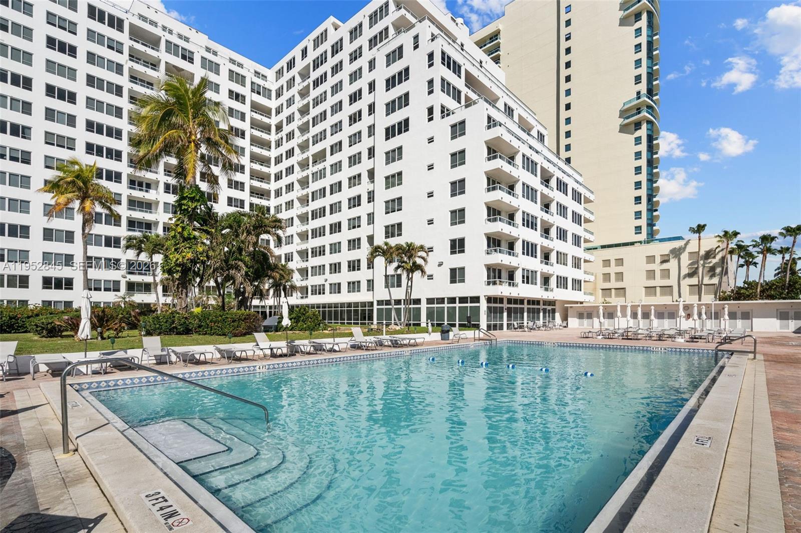 5005 Collins Ave #415 Miami Beach, FL 33140
