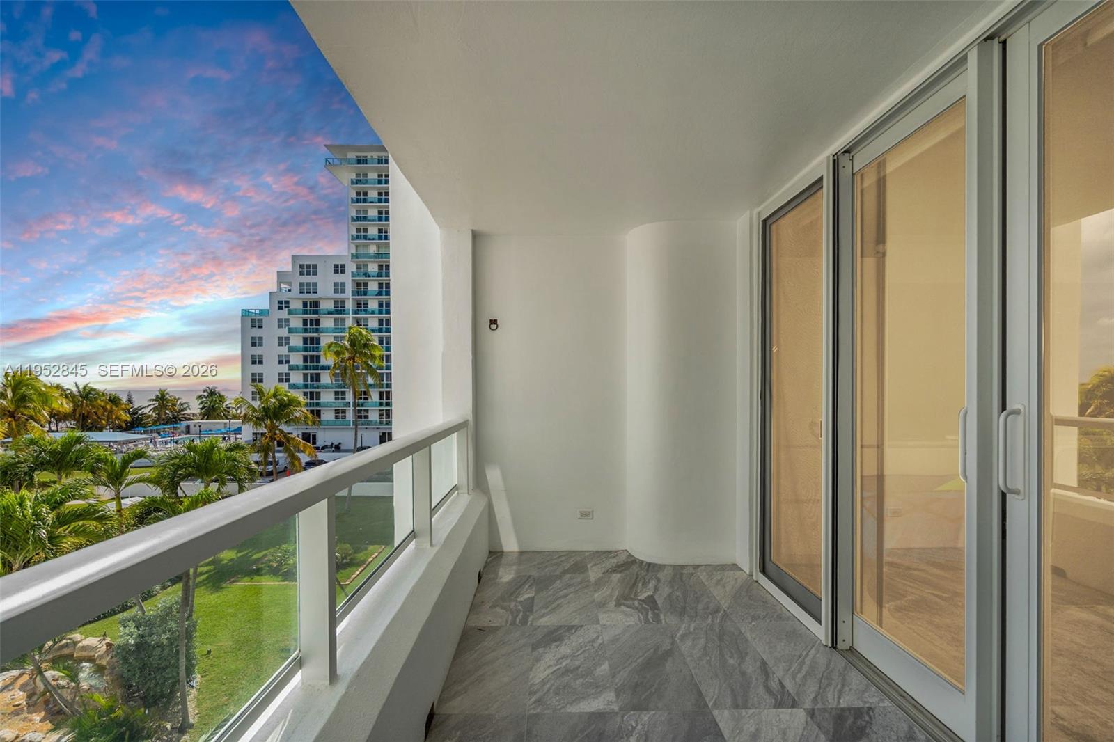 5005 Collins Ave #415 Miami Beach, FL 33140