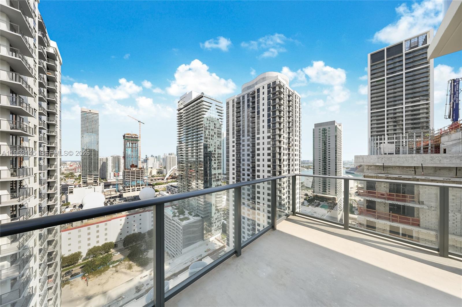 image The Crosby Miami Worldcenter6