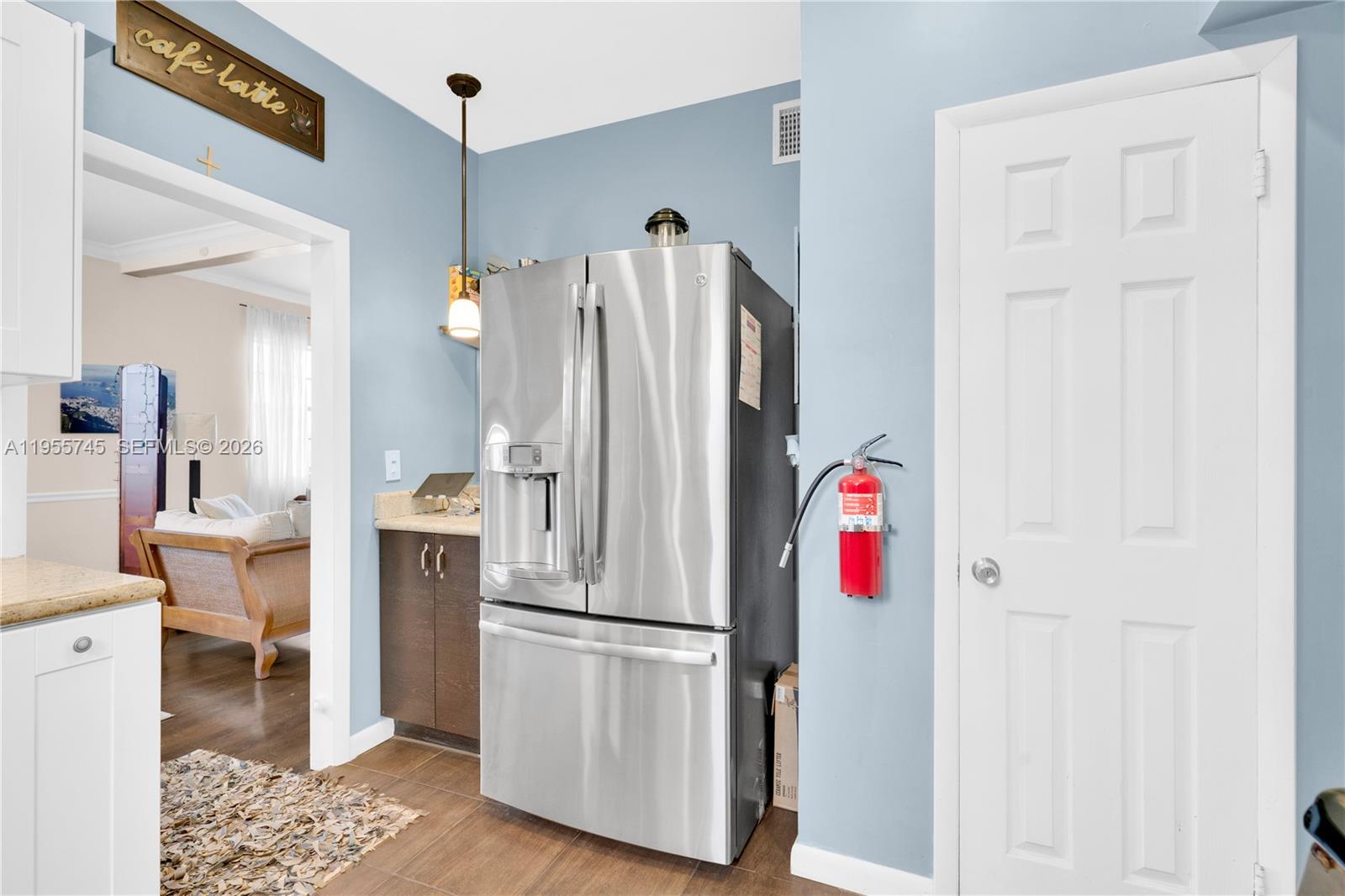 200 S Shore Dr #12 Miami Beach, FL 33141