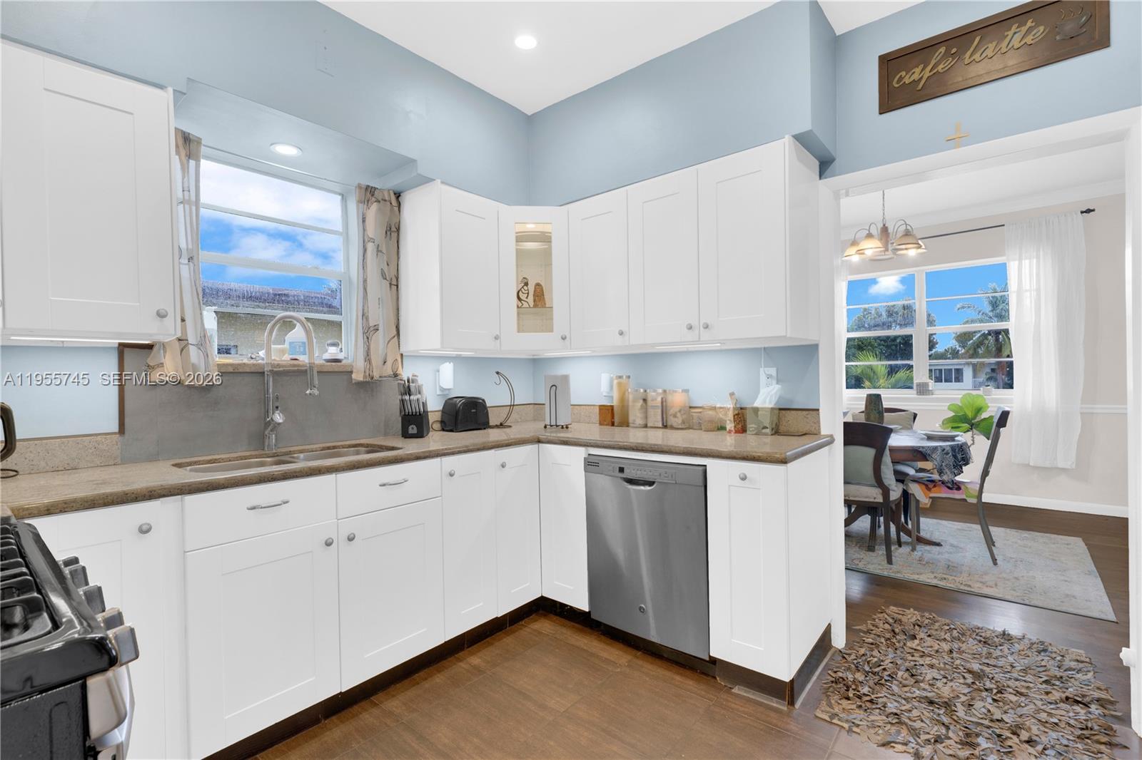 200 S Shore Dr #12 Miami Beach, FL 33141