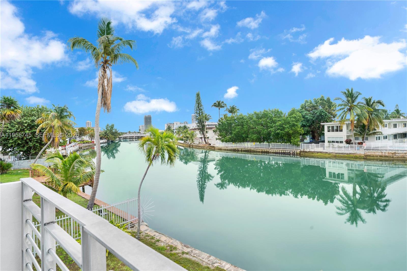 200 S Shore Dr #12 Miami Beach, FL 33141