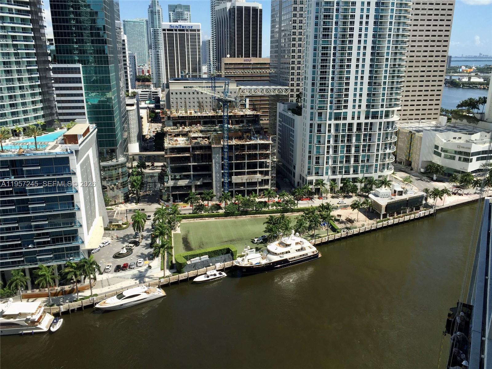 475 Brickell Ave #2508 Miami, FL 33131