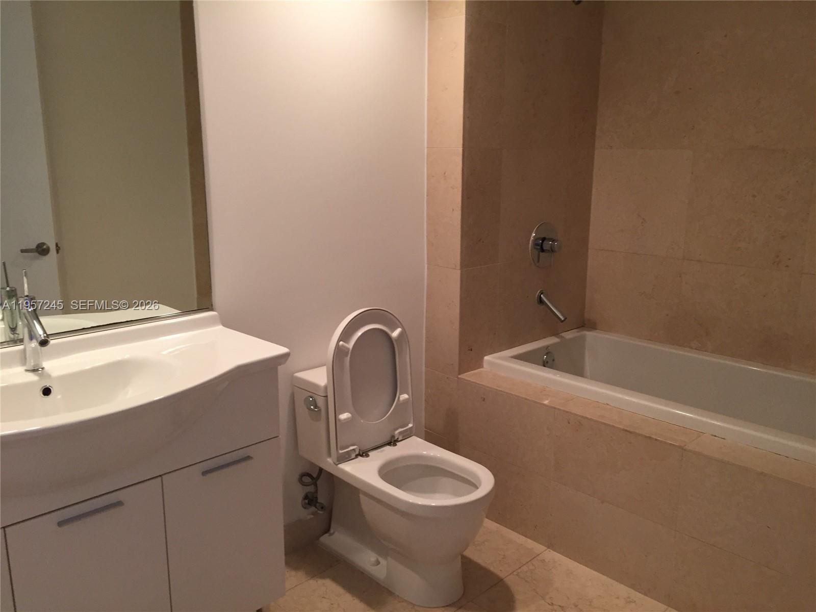 475 Brickell Ave #2508 Miami, FL 33131