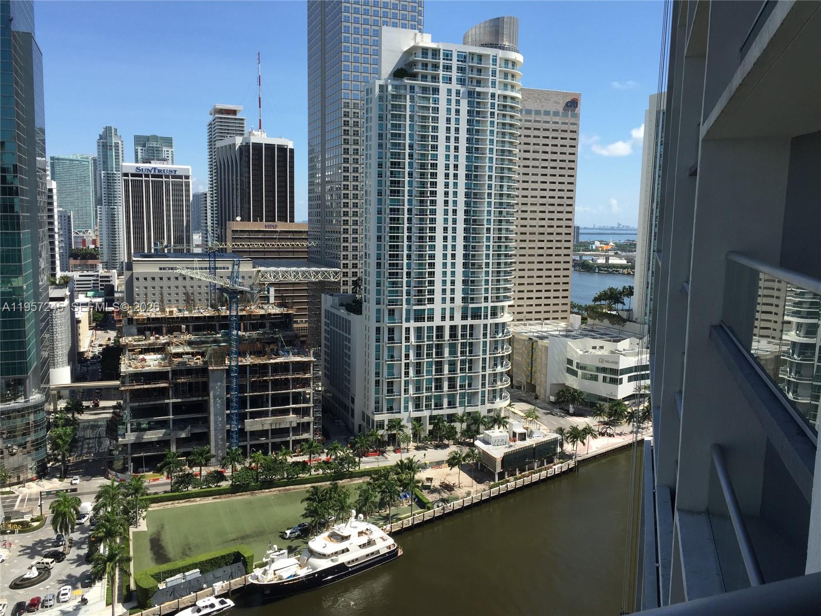 475 Brickell Ave #2508 Miami, FL 33131