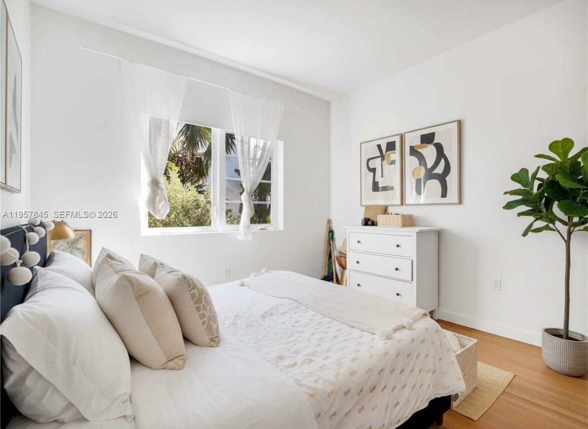 727 14th Pl #4 Miami Beach, FL 33139