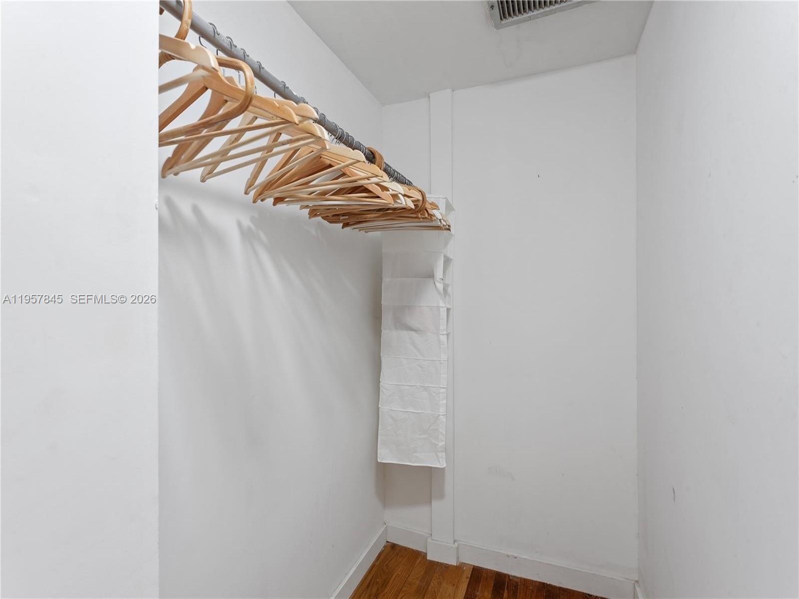 727 14th Pl #4 Miami Beach, FL 33139