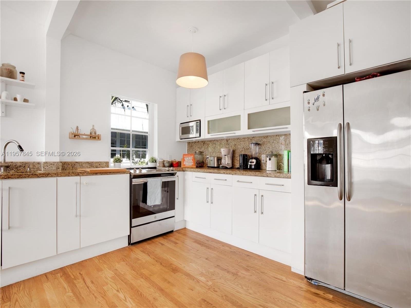 727 14th Pl #4 Miami Beach, FL 33139