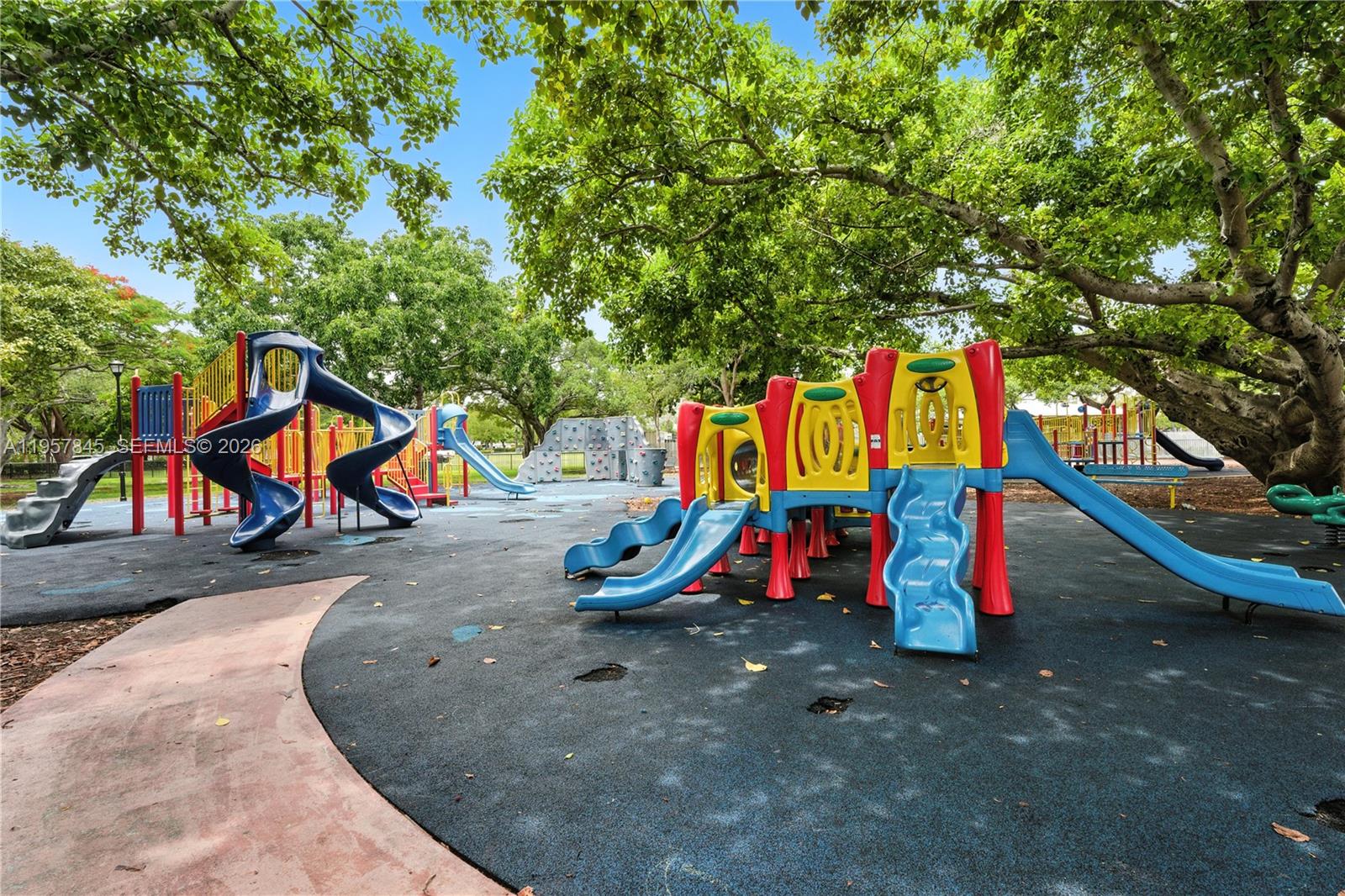 727 14th Pl #4 Miami Beach, FL 33139