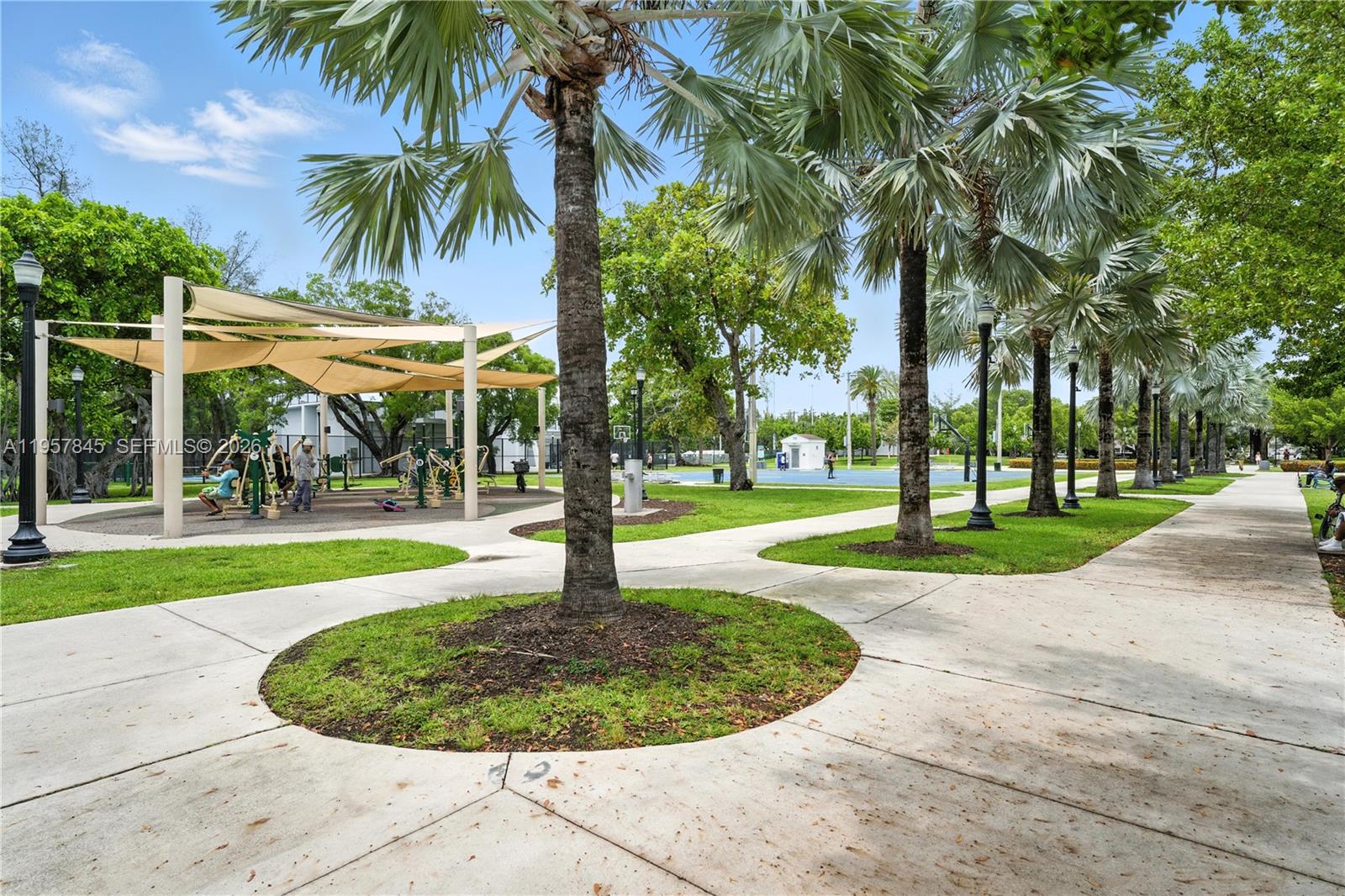 727 14th Pl #4 Miami Beach, FL 33139